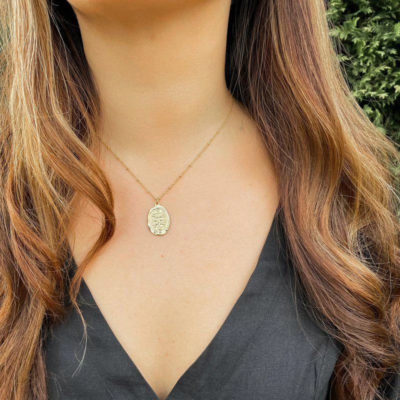 Olivia Le Demetria Oval Coin Necklace 2