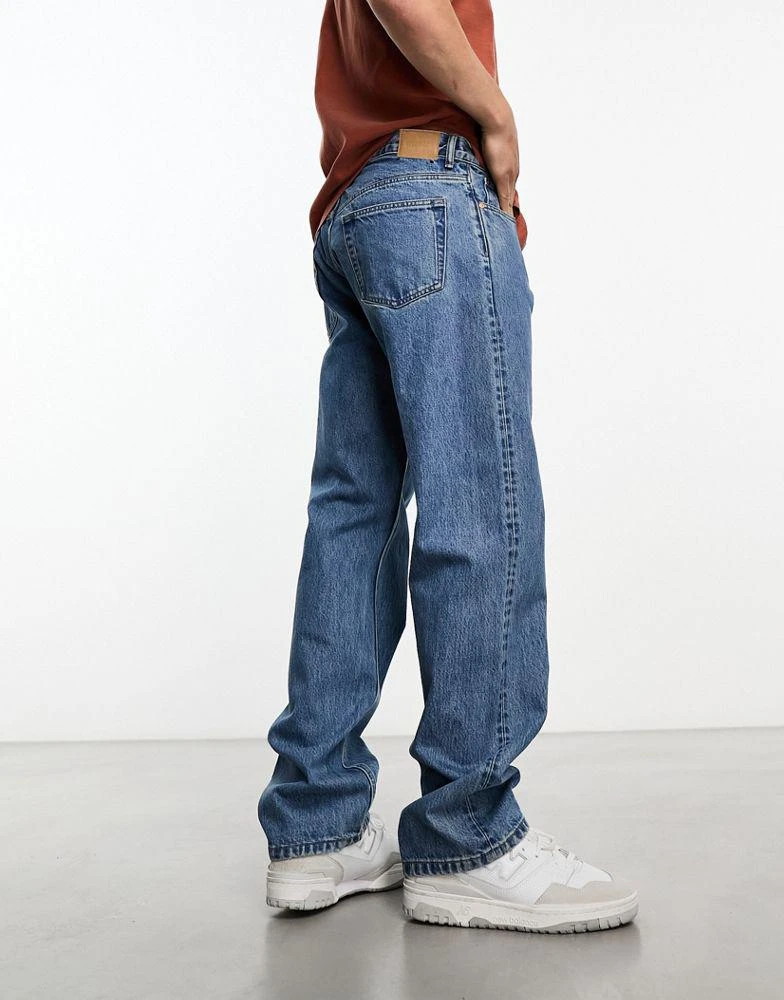 Weekday Weekday Space relaxed fit straight leg jeans in 90s blue 2
