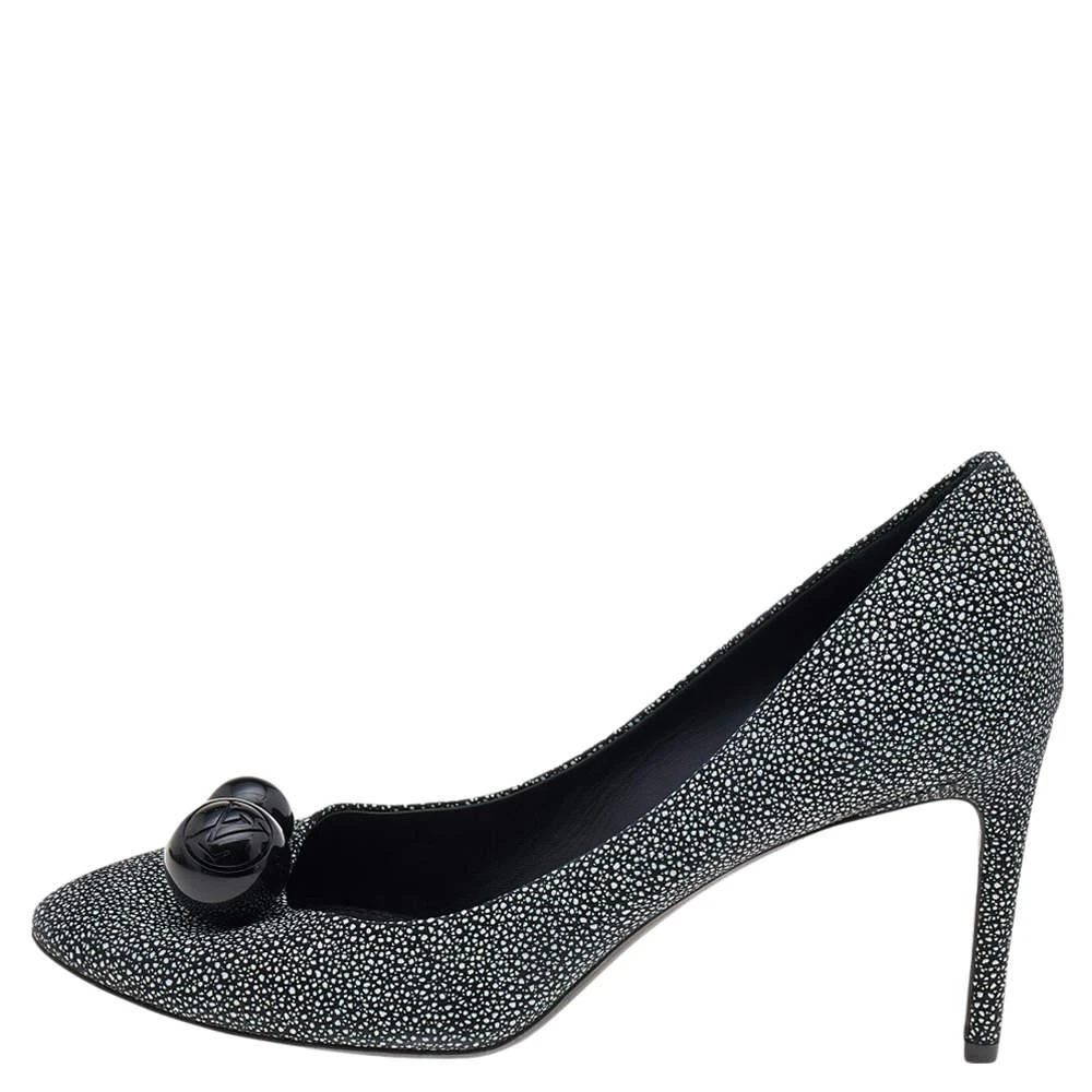 Louis Vuitton Louis Vuitton Grey Leather Pointed Toe Pumps Size 38.5 2