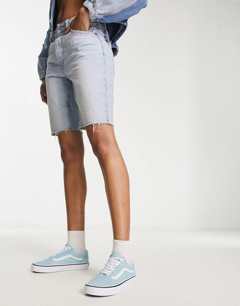 Vans Vans Old Skool trainers in light blue 2