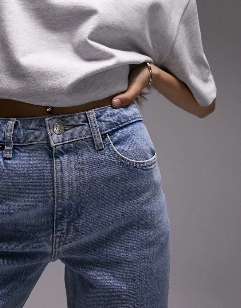 Topshop Topshop cropped mid rise straight jeans with raw hems in bleach 4