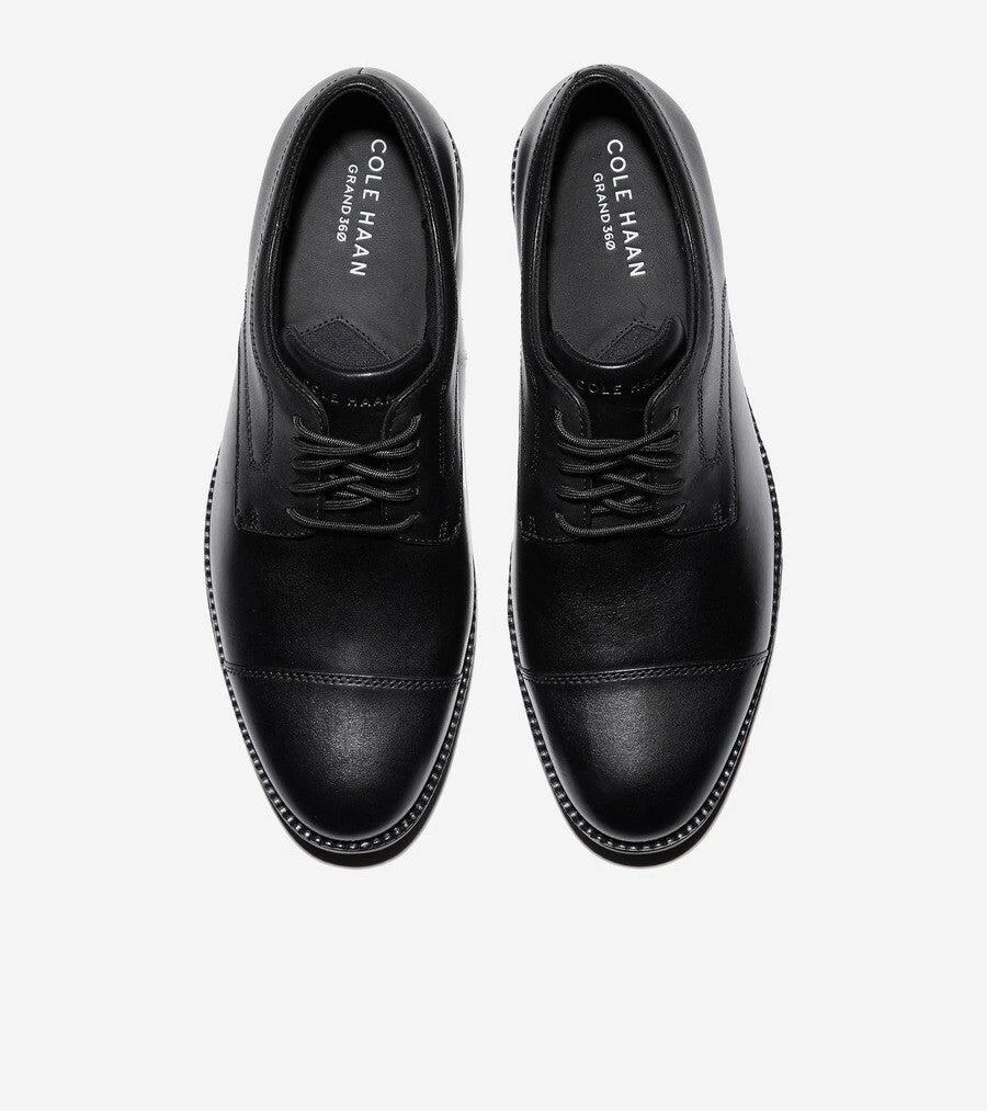 Cole Haan Men display picture 2