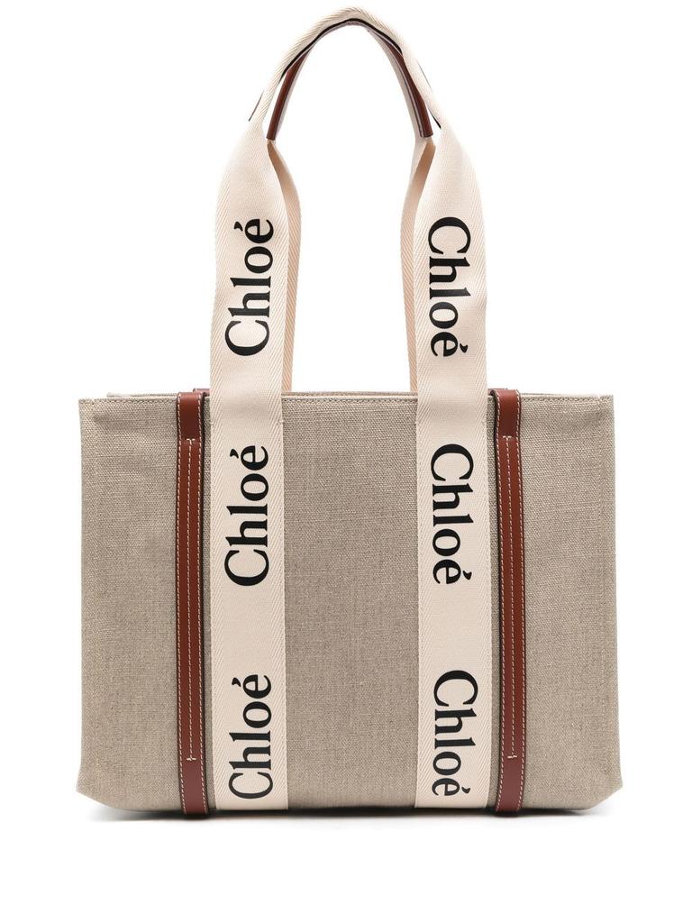 バッグ・カバンその他 Chloe Woody medium bag in beige canvas Chloé WOODY MEDIUM BAG IN BEIGE CANVAS - Tote Bags - BeyondStyle