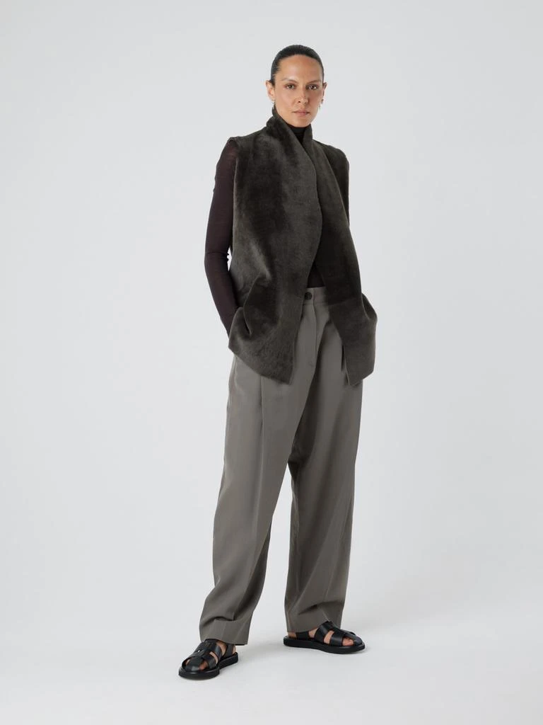 Gushlow & Cole Natural edge mid-length shearling gilet 5