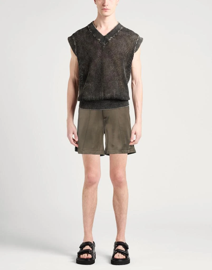 Tom Ford Shorts
Bermuda 2