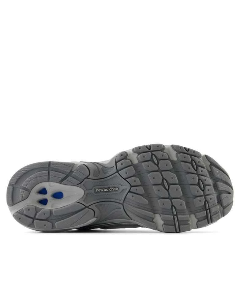 New Balance New Balance 530 trainers with polka dot detail in silver grey 4