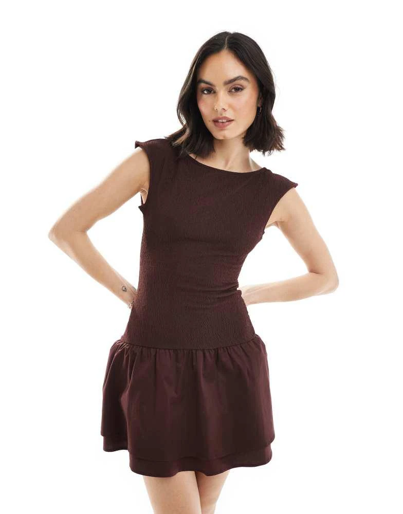 Bershka Bershka shirred puffball mini dress in burgundy 1