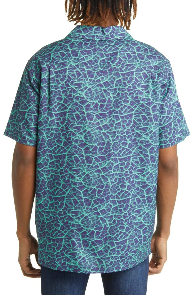 PacSun Earthquake Short Sleeve Button-Up Camp Shirt 3