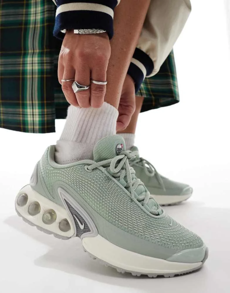 NIKE Nike Air Max DN trainers in green 1