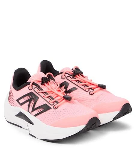 New Balance Bungee FuelCell Propel V5 running shoes 1