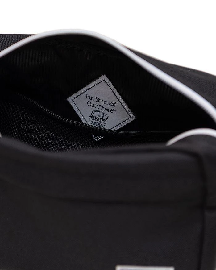 Herschel Supply Chapter Travel Kit 5