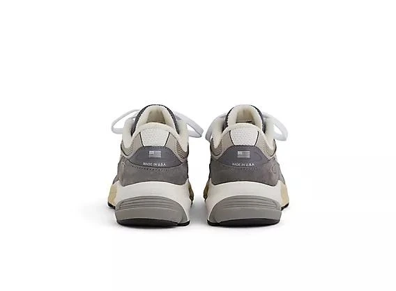 New Balance Made in USA 990v6 4