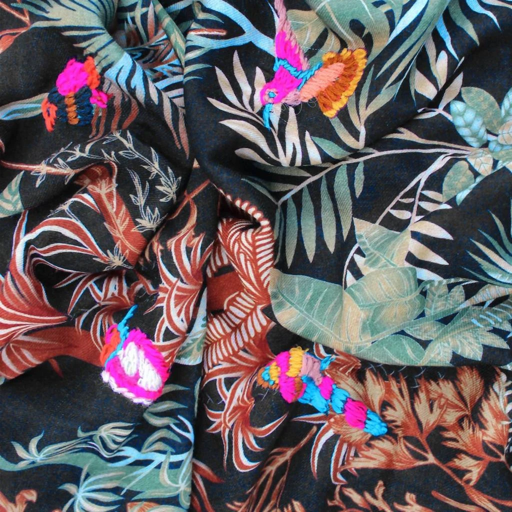 Vismaya Vismaya - Women
s Woodland Embroidered Wool Scarf 3