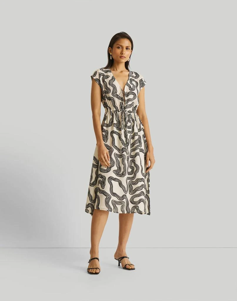 Reistor Deep V-neck. Gathered Dress 1