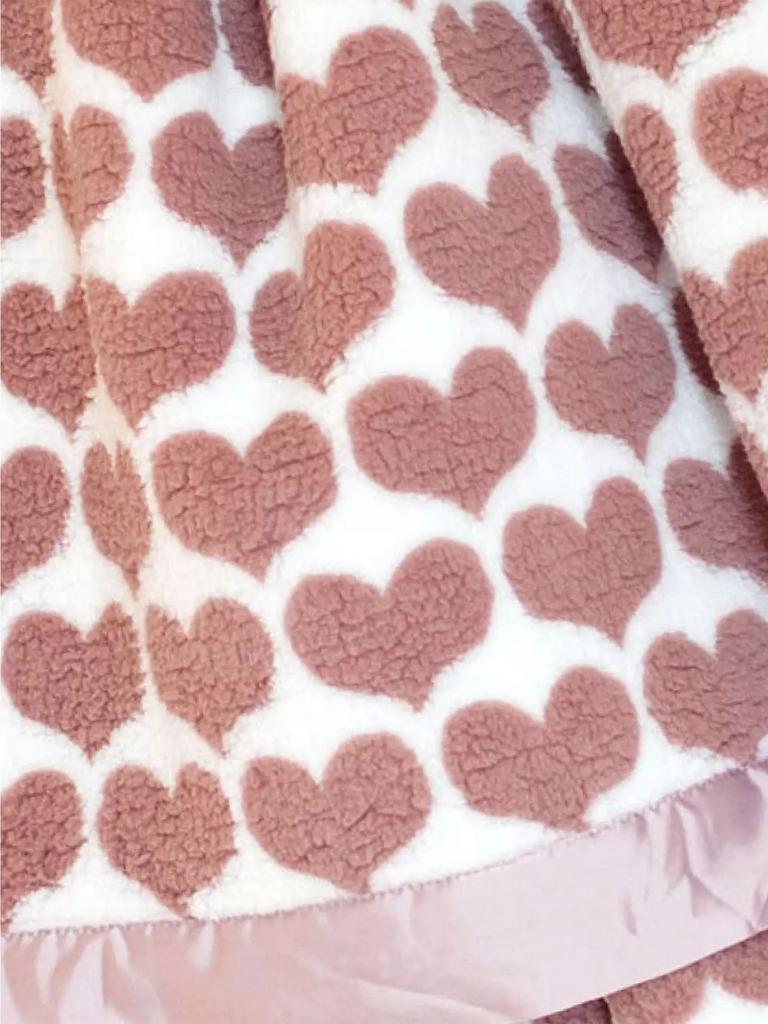 Little Giraffe Heart Satin-Trimmed Throw Blanket