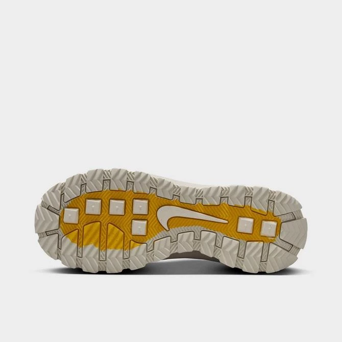 NIKE Women's Nike Blazer Roam Mid Winterized Shoes 6