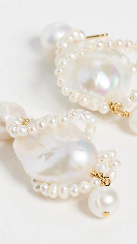 Completedworks Carvings Pearl Earrings 3