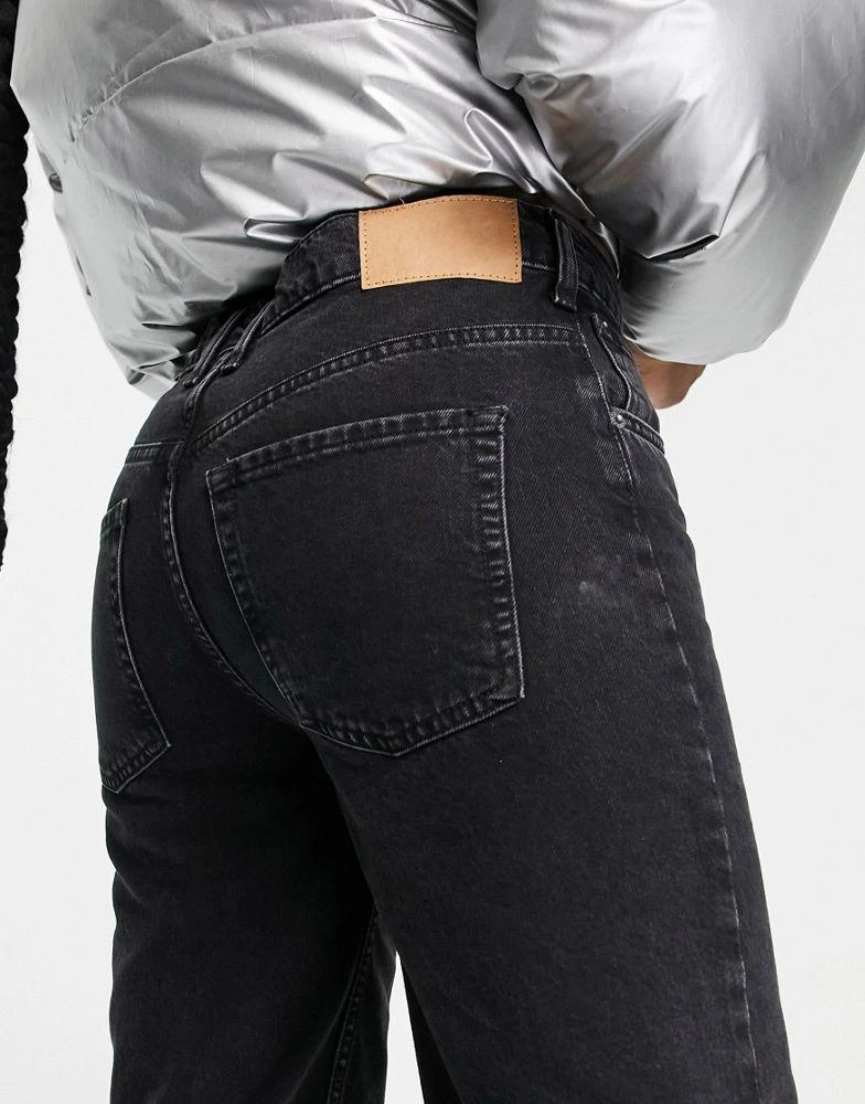 ASOS ASOS DESIGN cotton blend low rise 'baggy' boyfriend jean in washed black - BLACK 4