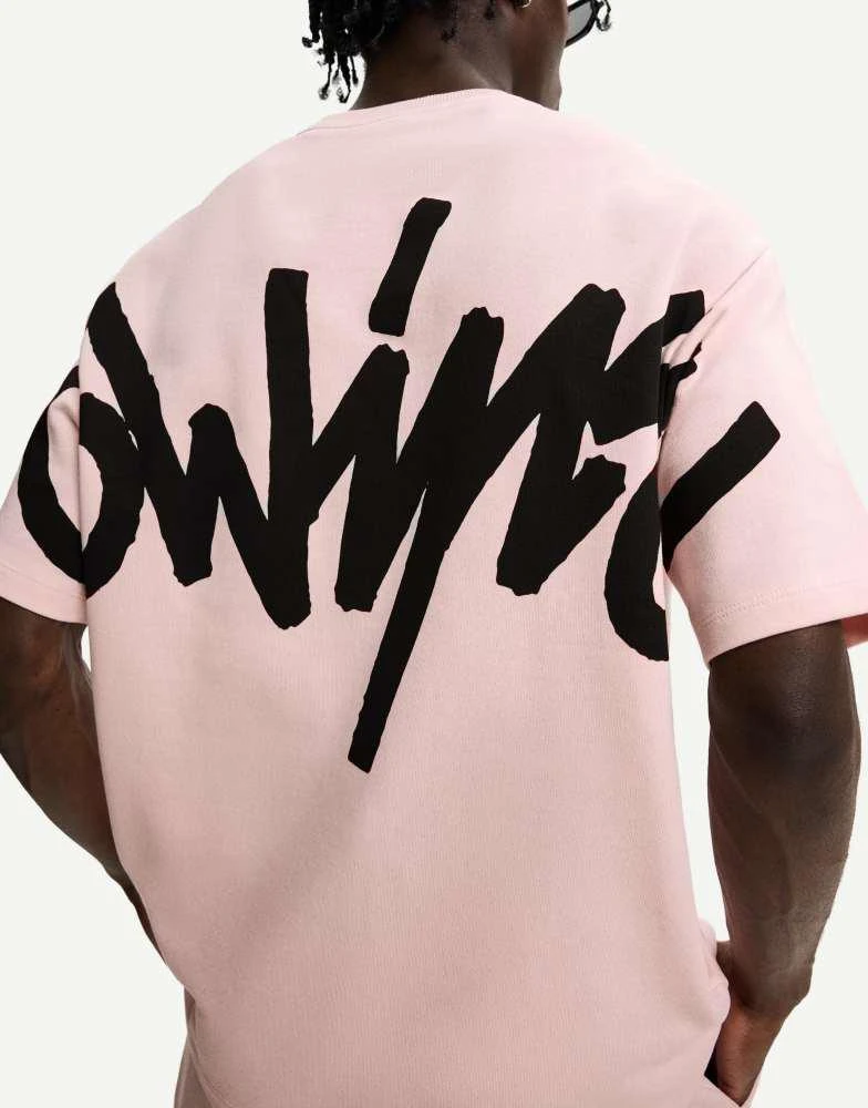 Bershka Bershka printed short sleeve t-shirt in pink 4