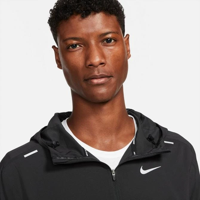 NIKE Men's Nike Packable Windrunner Jacket 4