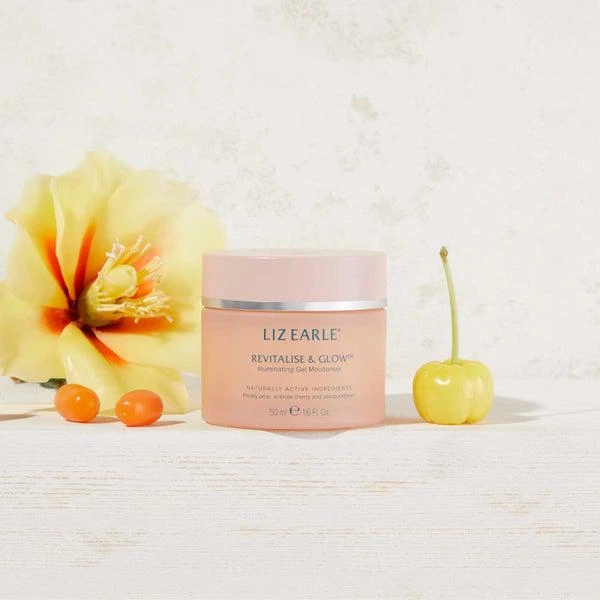 LIZ EARLE Liz Earle Revitalise and Glow Illuminating Moisturiser 50ml 2