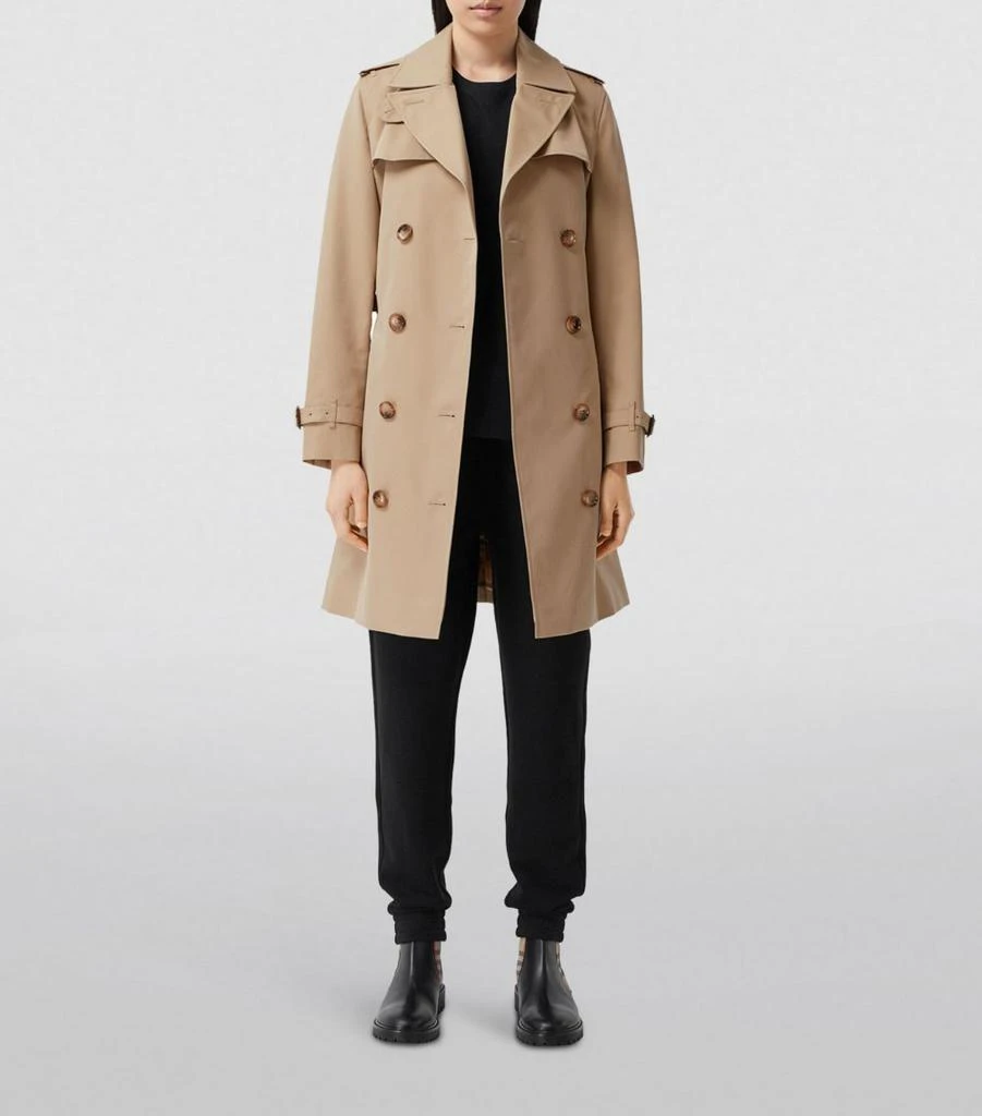 Burberry The Short Islington Trench Coat 2