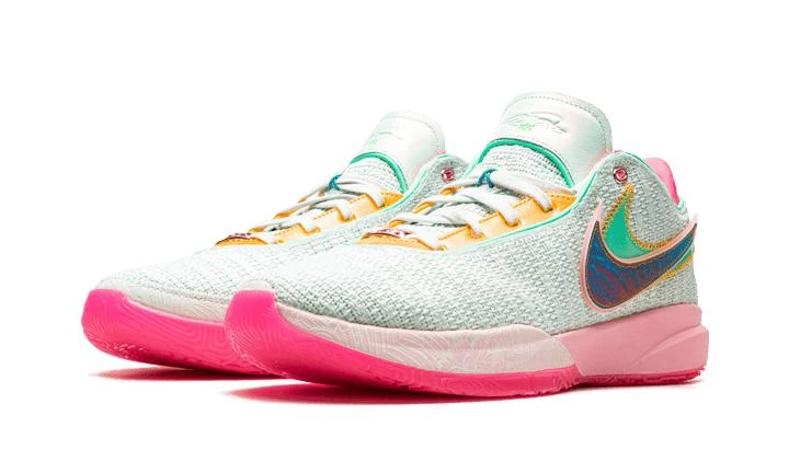 NIKE Nike LeBron 20 3