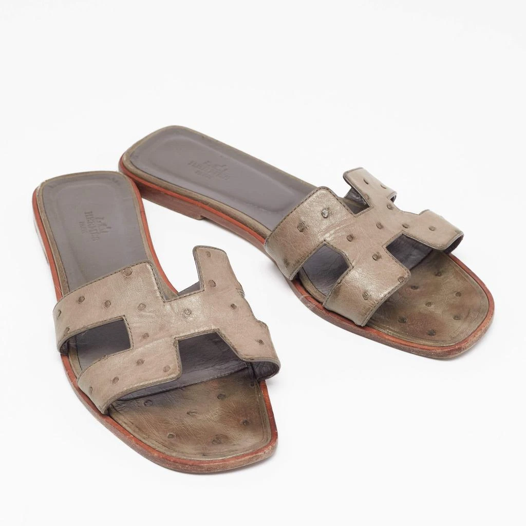 Hermes Hermes Green Ostrich Leather Oran Sandals Size 40.5 4