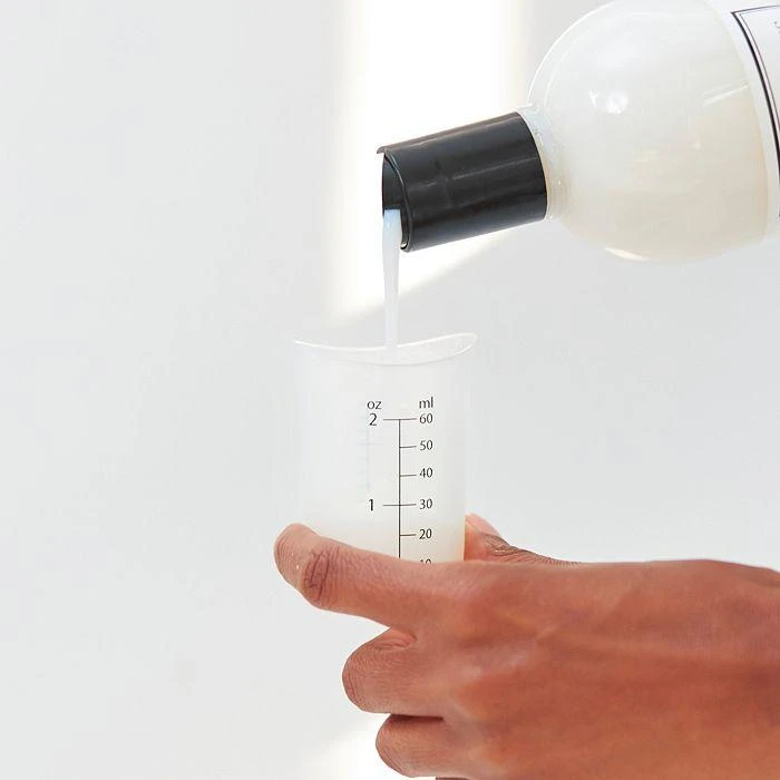The Laundress Laundry Measuring Cup 4