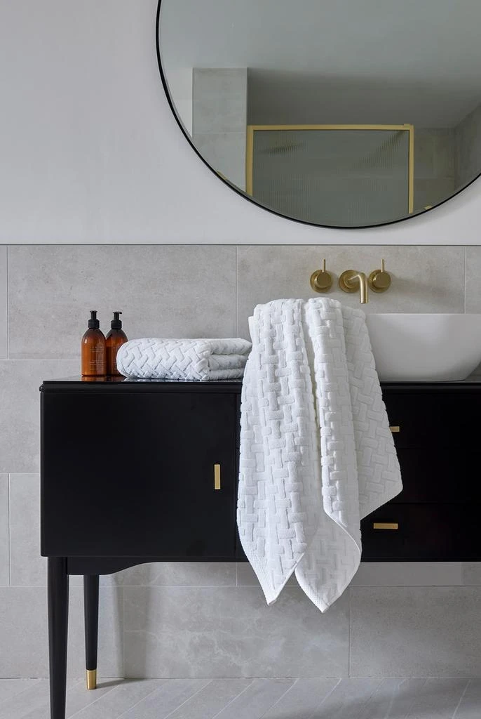 Christy Trellis 625gsm cotton bamboo blend bath sheet 3