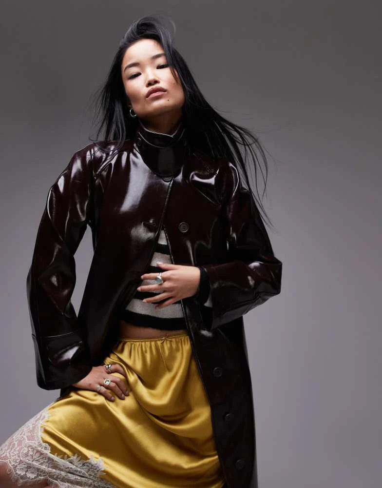 Topshop Topshop longline oversized high shine faux leather trench coat in burgundy 2