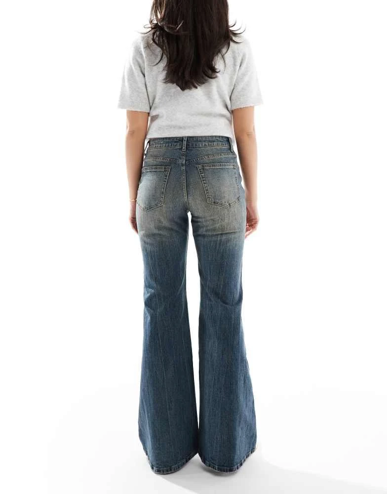 Bershka Bershka flared jeans in dirty wash blue 2