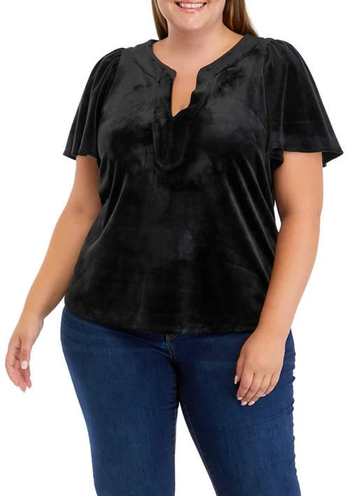 Crown & Ivy™ Ivy Plus Size Flutter Sleeve Top 1