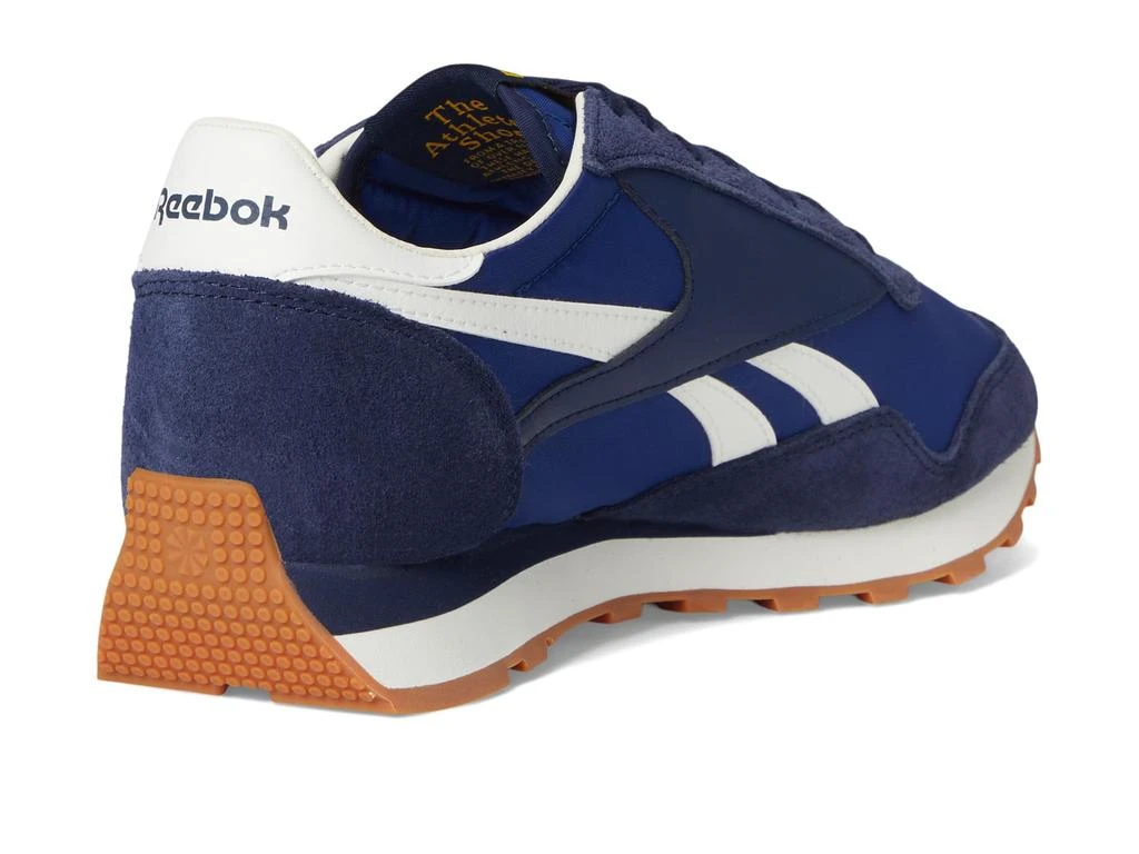 Reebok Aztec II 5
