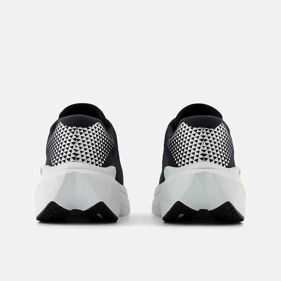 New Balance FuelCell SuperComp Trainer v3 5