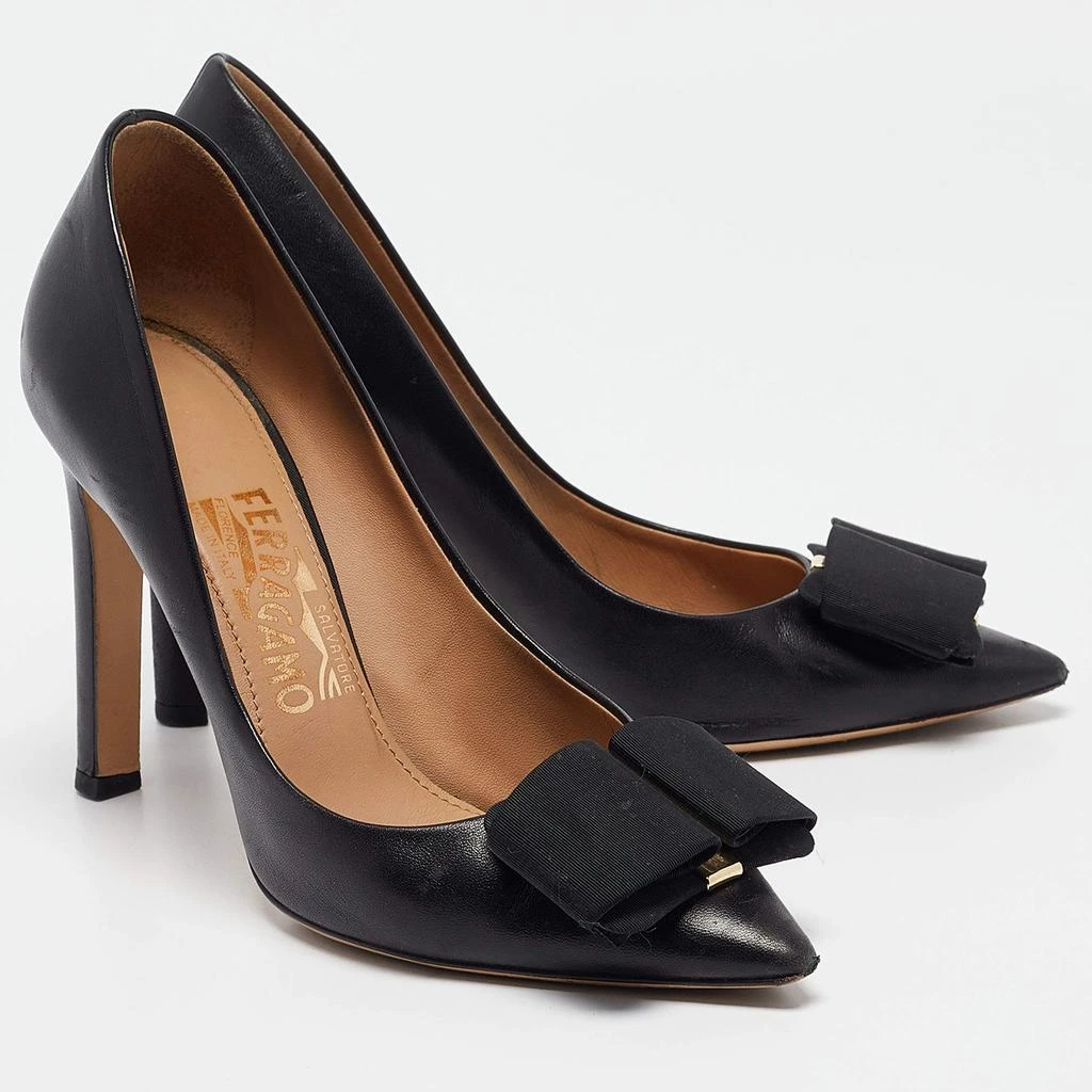 Salvatore Ferragamo Salvatore Ferragamo Black Leather Mimi  Pumps Size 37.5 4