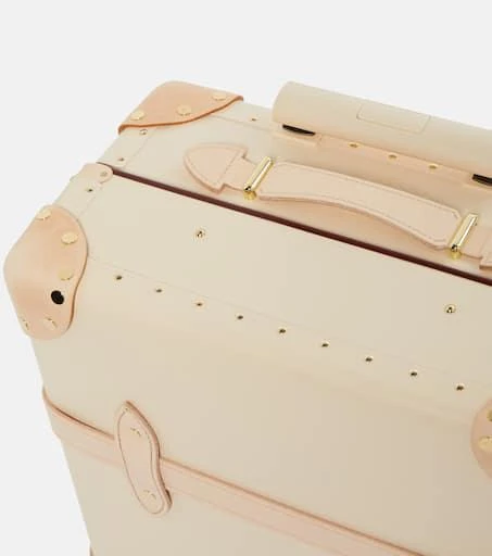 Globe-Trotter Safari carry-on suitcase 4