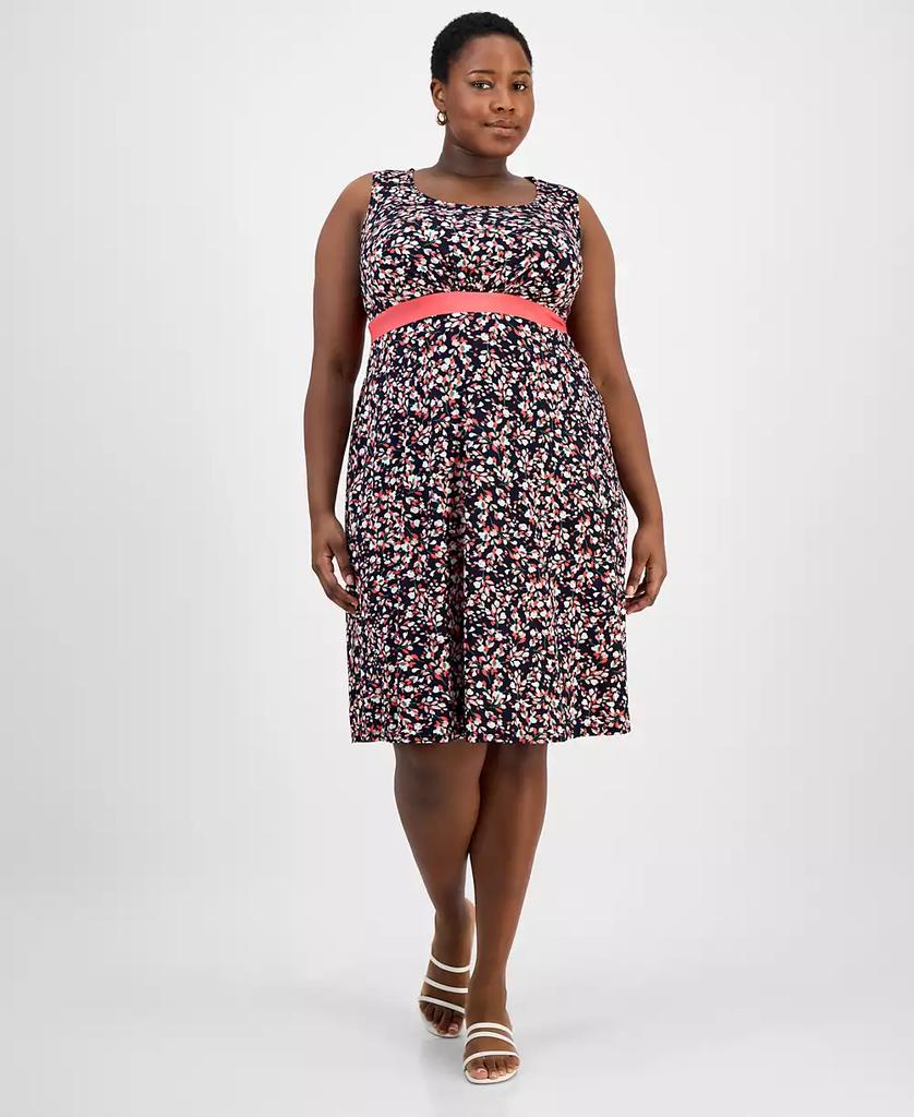 Sandra Darren Plus Size Round-Neck Open-Front Cardigan