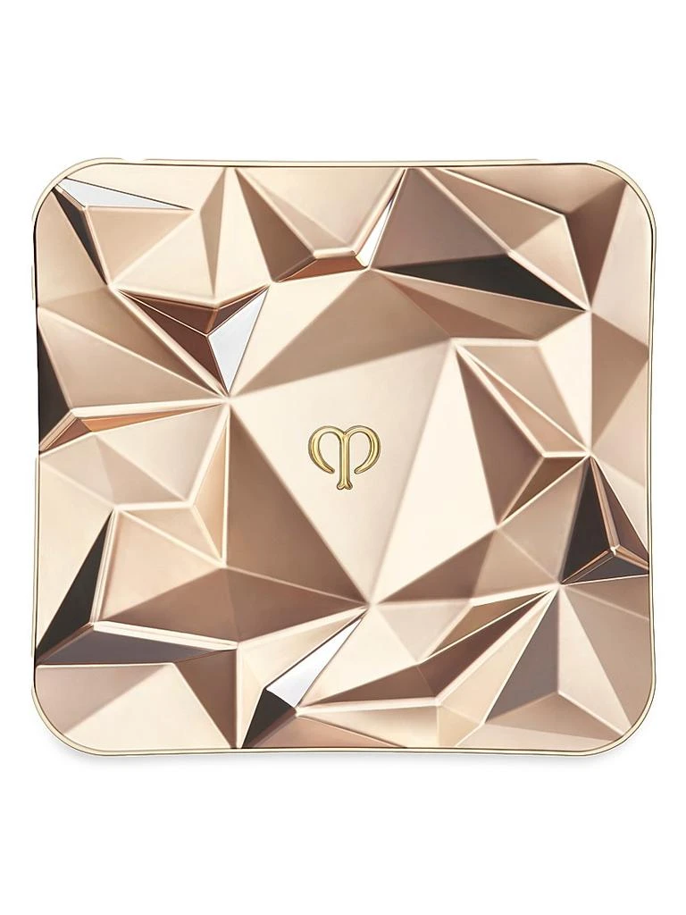 Cle de Peau Luminizing Face Enhancer Powder 4