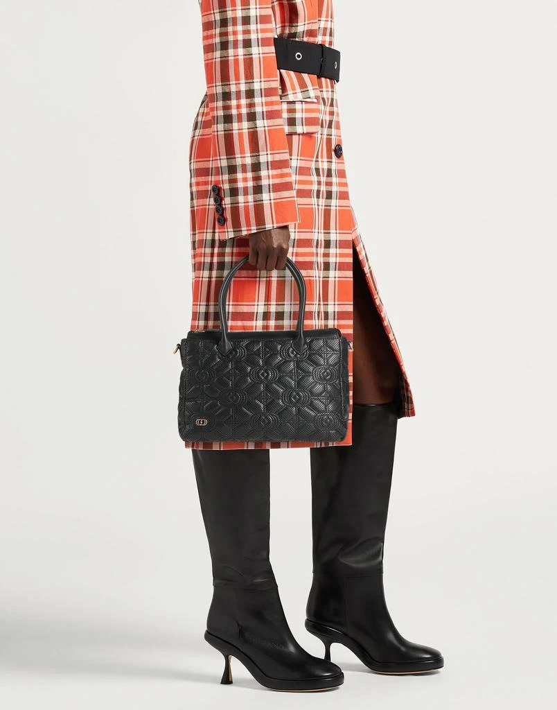 LA CARRIE Handbag 3