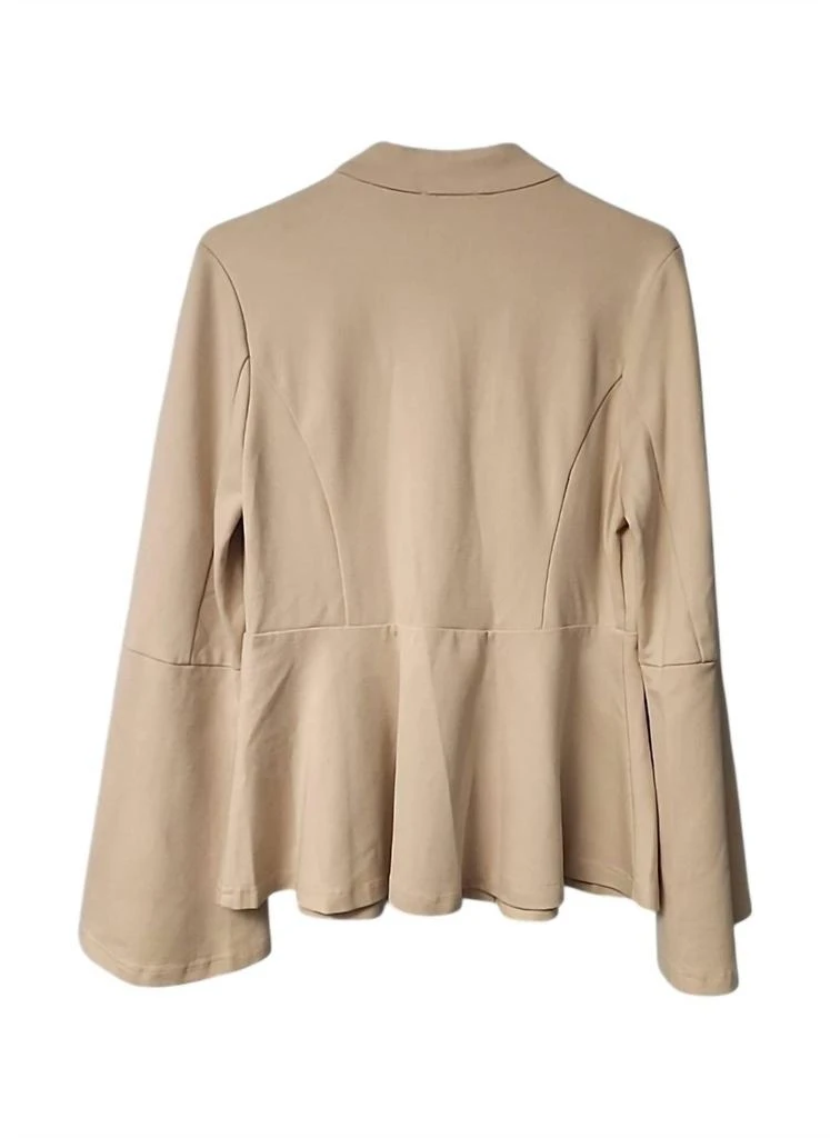 Doe and Rae Women
s Tiffany Blazer In Taupe 2