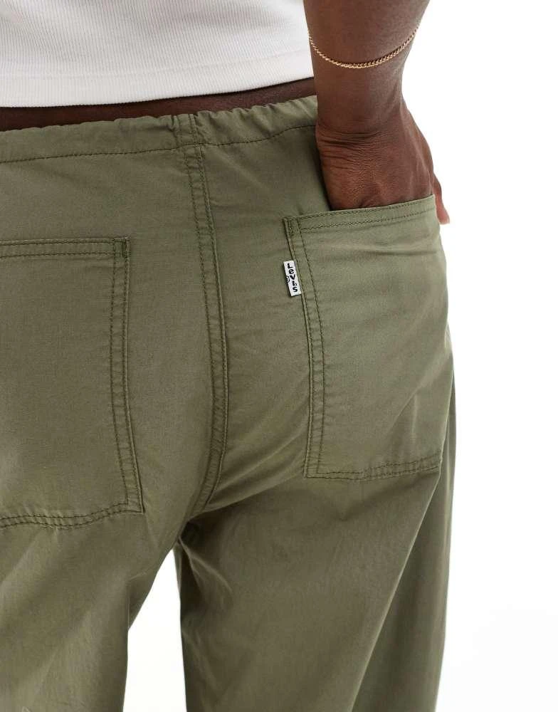 Levi's Levi's parachute pant with elastic waist drawcord in green 2