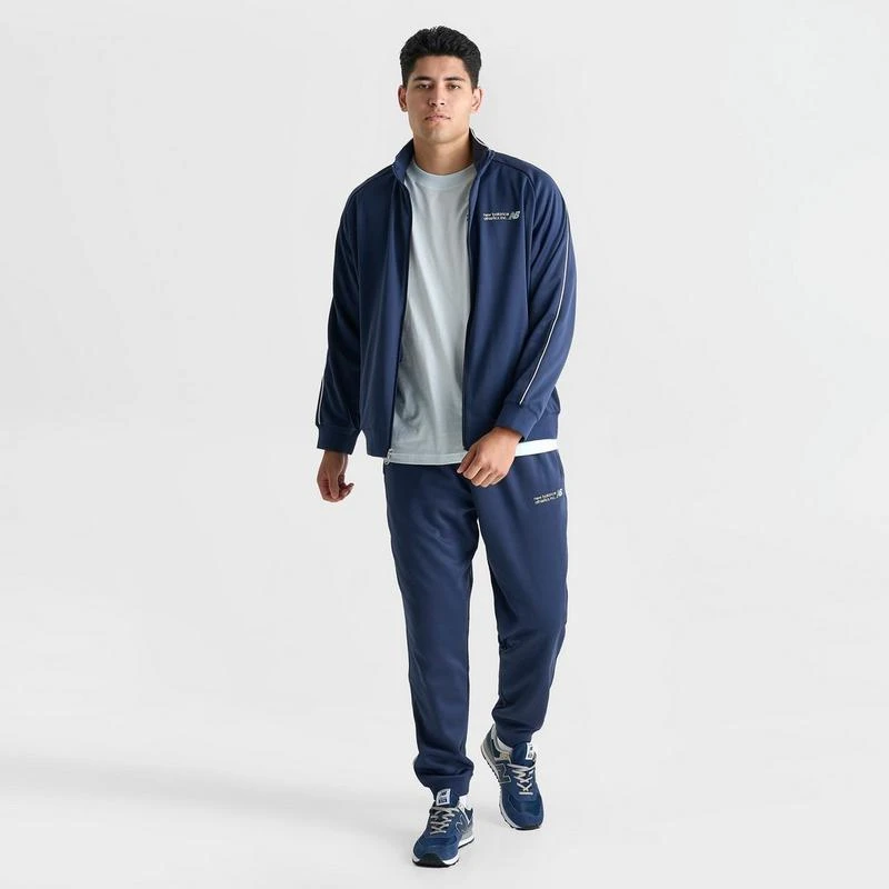New Balance Men
s New Balance Apres Track Top