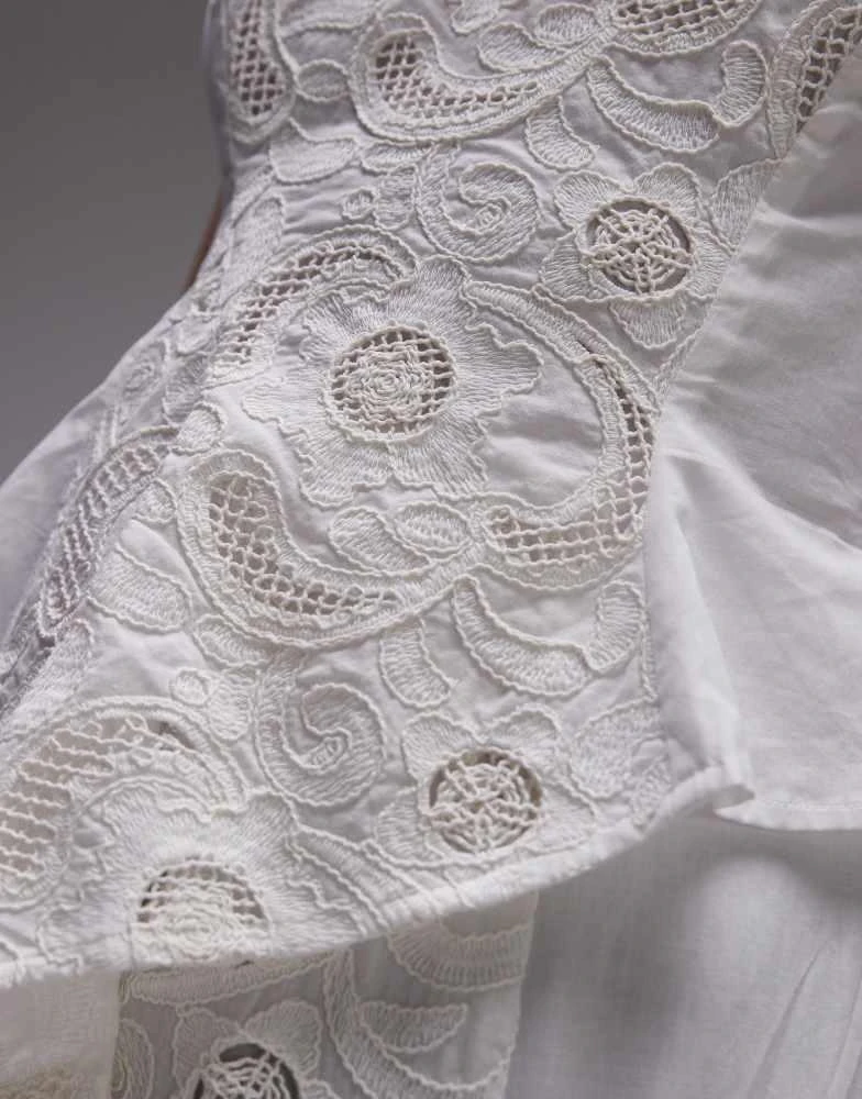 Laagam LAAGAM lea white midaxi dress in white lace 2
