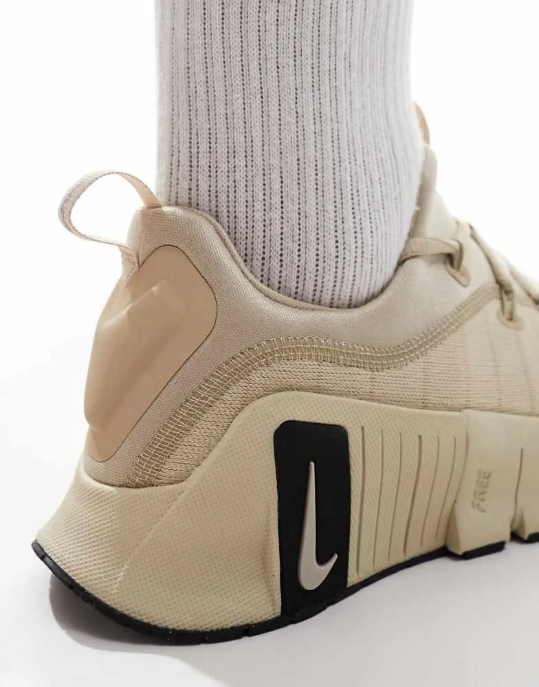 NIKE Nike Training Free Metcon 6 trainers in beige 3