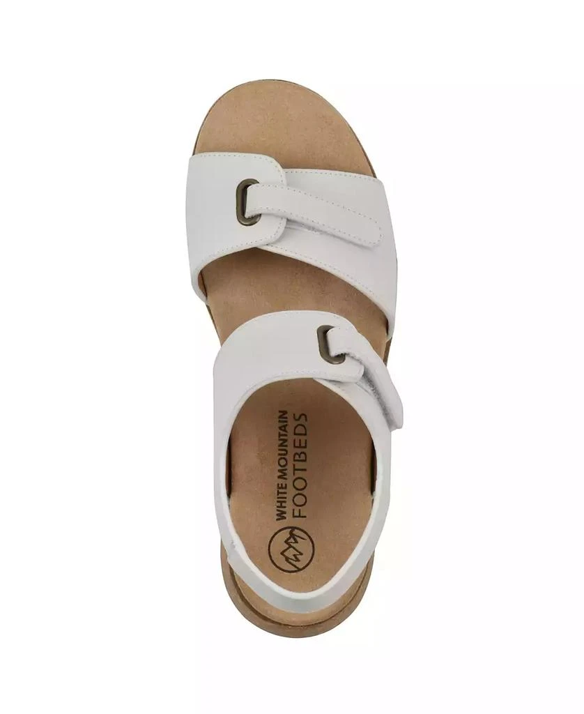 White Mountain Women
s Gelato Round Toe Wedge Sandals 4