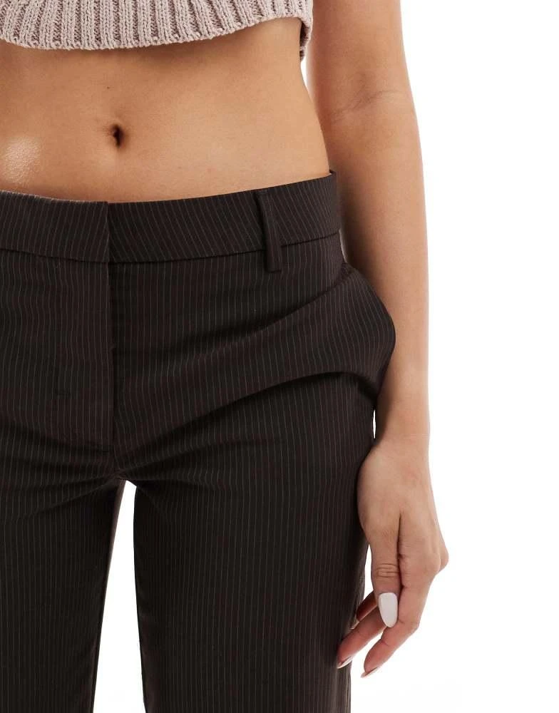Bershka Bershka straight leg tailored trousers in brown pinstripe 3