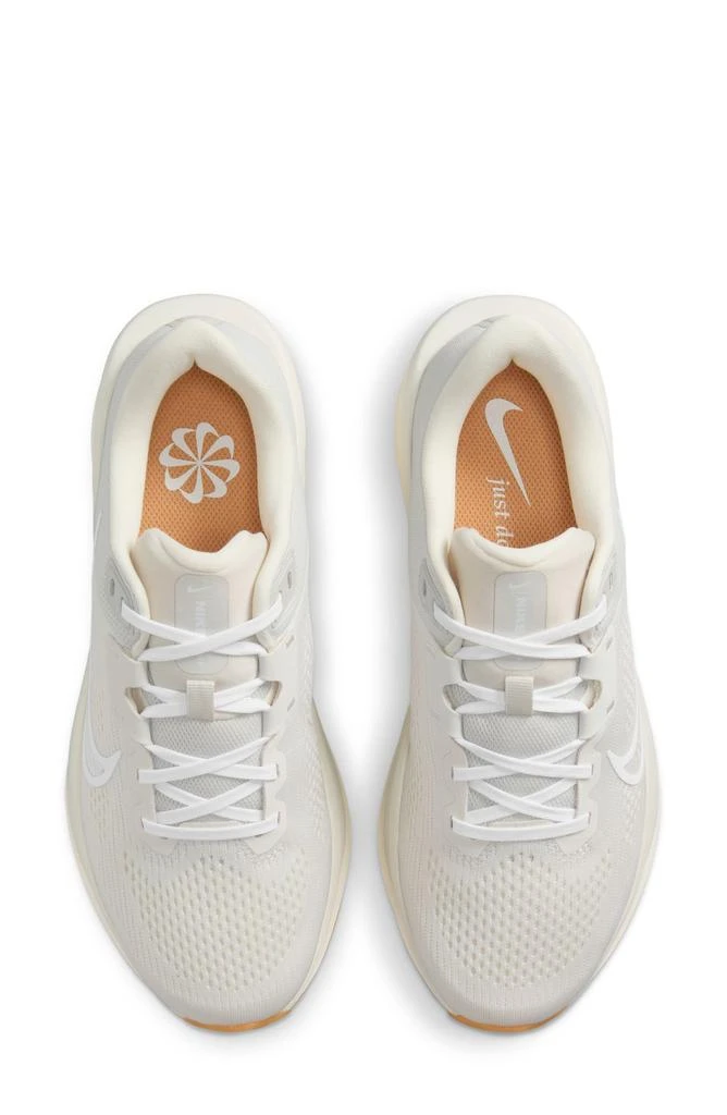 NIKE Quest 6 Running Shoe 4