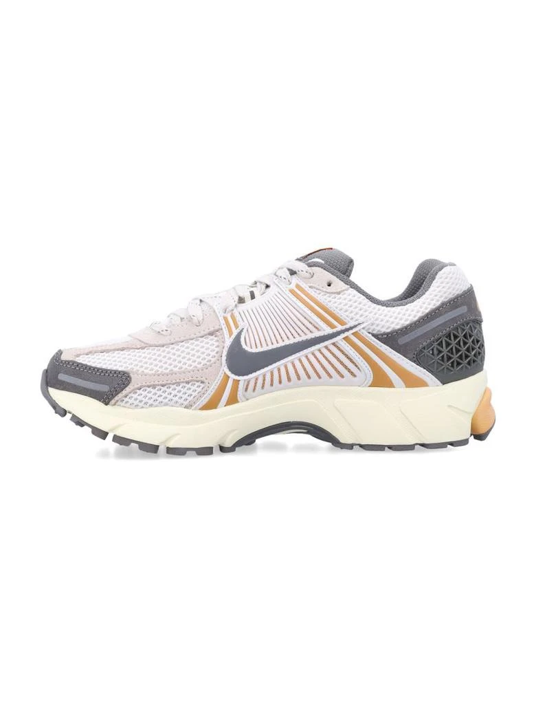 NIKE Nike Zoom Vomero 5 3