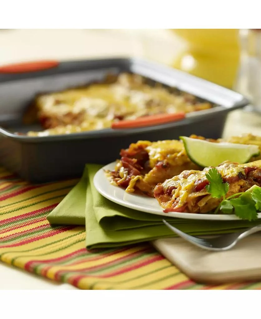 Rachael Ray Yum-o! Non-Stick 9" Oven Lovin
Square Baking Pan 2